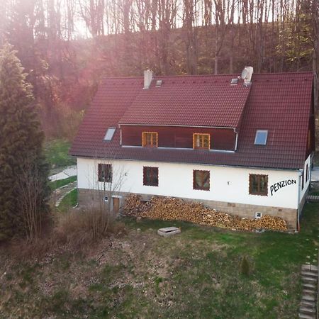 Chalupa Bisik Guest House Teplice nad Metují Eksteriør bilde